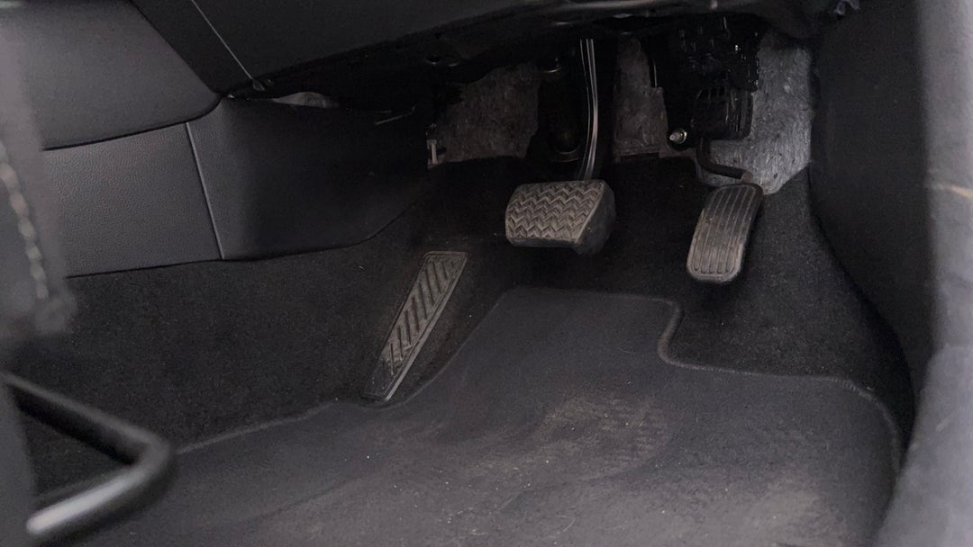 2023 Toyota Corolla Ascent Sport Hybrid, Automatic, 50251 km, Pedals and Footmat