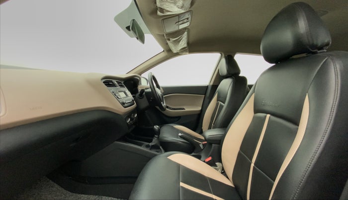 2018 Hyundai Elite i20 SPORTZ 1.2, Petrol, Manual, 54,755 km, Right Side Front Door Cabin