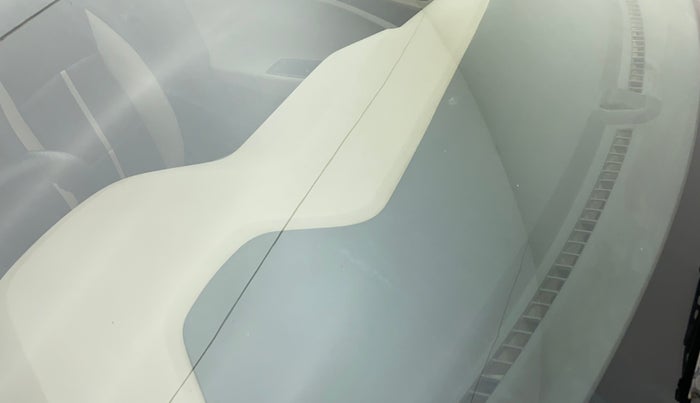 2018 Hyundai Elite i20 SPORTZ 1.2, Petrol, Manual, 54,755 km, Front windshield - Minor spot on windshield