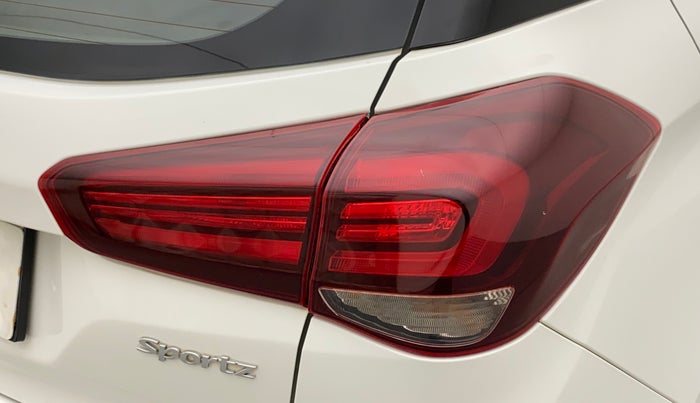 2018 Hyundai Elite i20 SPORTZ 1.2, Petrol, Manual, 54,755 km, Right tail light - Minor scratches