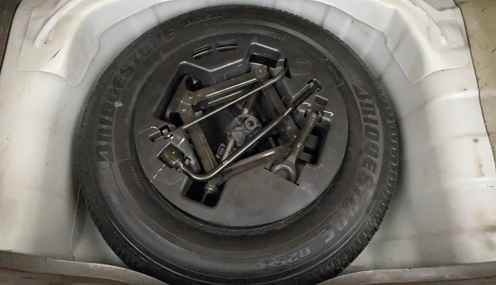 2011 Hyundai i10 MAGNA 1.2, Petrol, Manual, 1,04,481 km, Spare Tyre