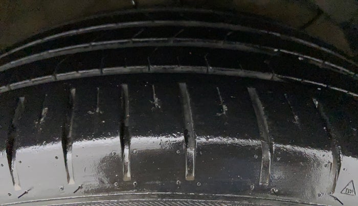 2019 Maruti Baleno ALPHA CVT PETROL 1.2, Petrol, Automatic, 32,351 km, Left Front Tyre Tread