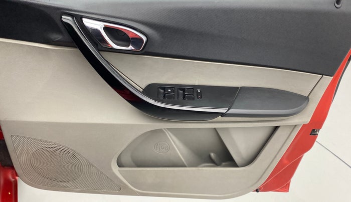 2018 Tata Tiago XZ 1.05 REVOTORQ, Diesel, Manual, 67,271 km, Driver Side Door Panels Control