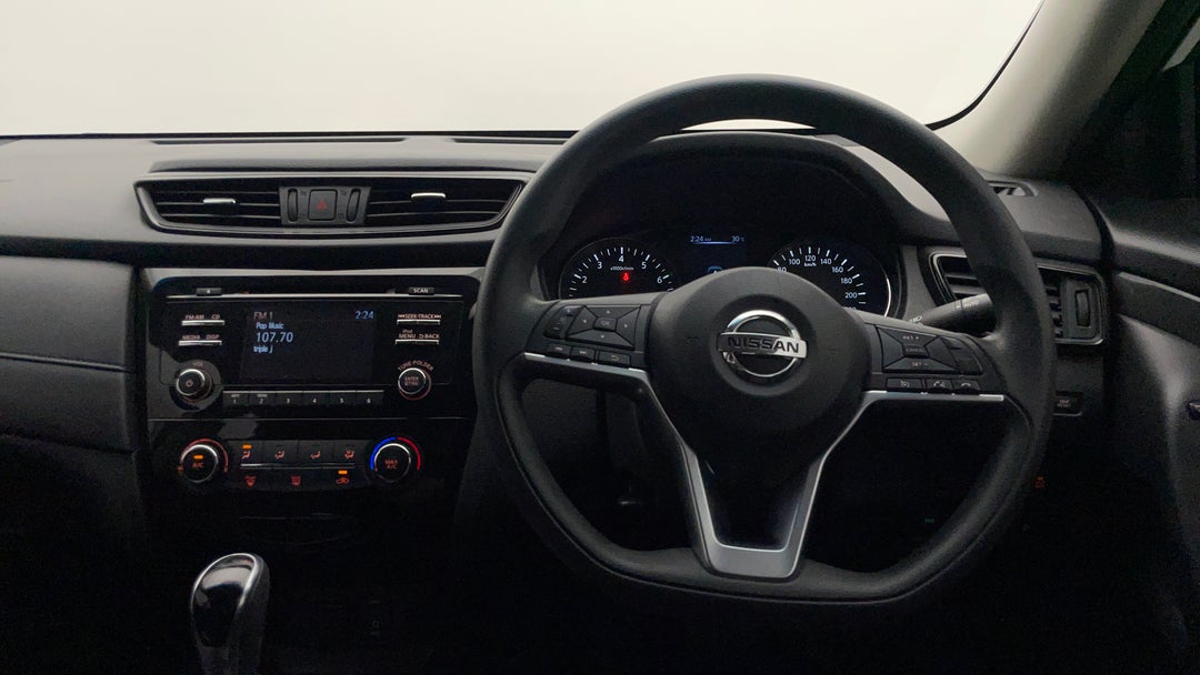 2020 Nissan X-trail St (4x2), Automatic, 103957 km, Steering Wheel Close-up