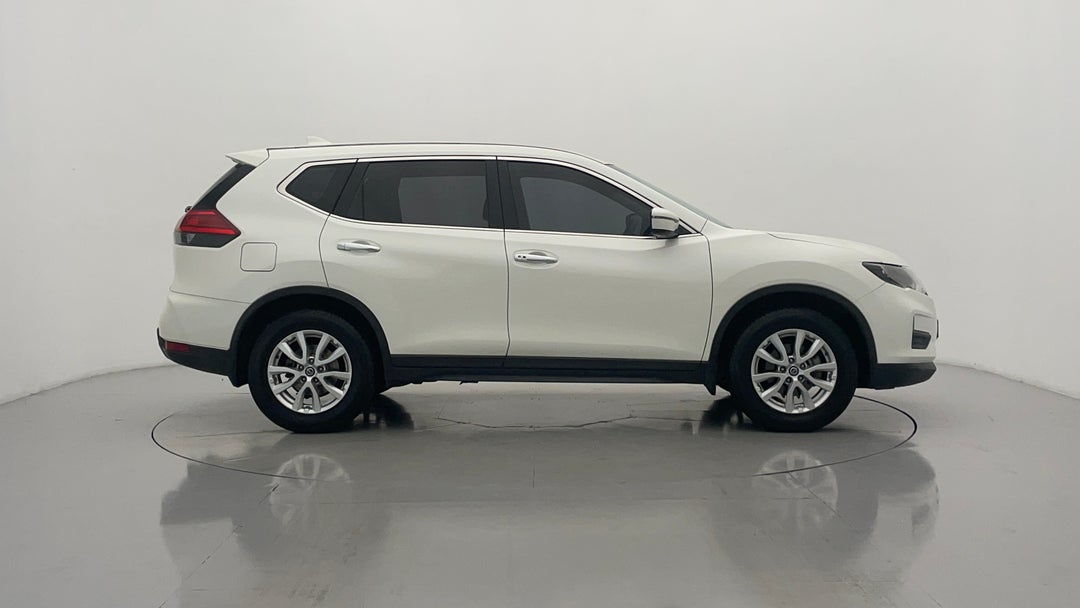 2020 Nissan X-trail St (4x2), Automatic, 103957 km, Right Side View