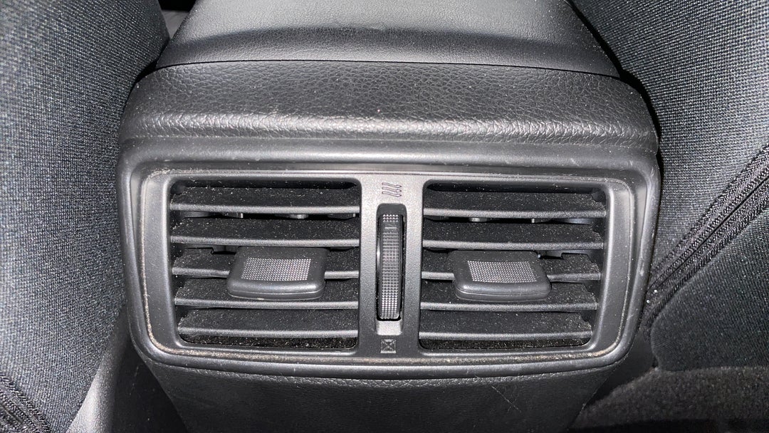 2020 Nissan X-trail St (4x2), Automatic, 103957 km, Rear A/C Vent