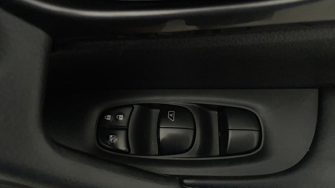 2020 Nissan X-trail St (4x2), Automatic, 103957 km, Drivers Side Door Panel Controls