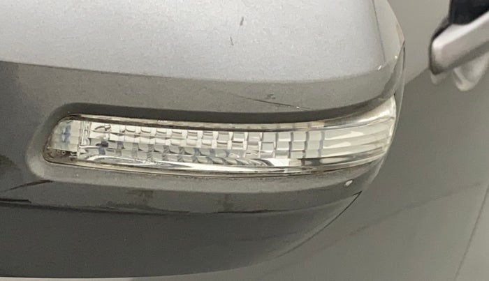 2012 Maruti Swift VXI, Petrol, Manual, 64,557 km, Left rear-view mirror - Indicator light has minor damage