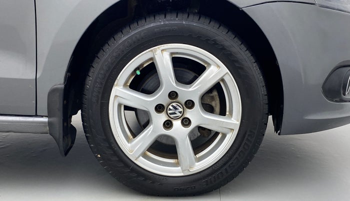 2014 Volkswagen Vento HIGHLINE DIESEL, Diesel, Manual, 89,558 km, Right Front Wheel