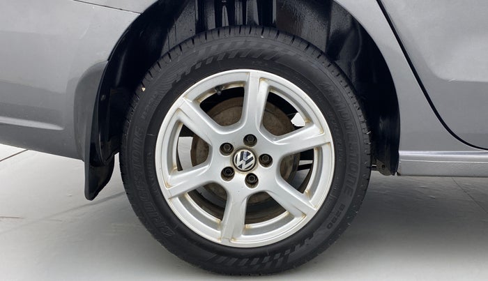 2014 Volkswagen Vento HIGHLINE DIESEL, Diesel, Manual, 89,558 km, Right Rear Wheel