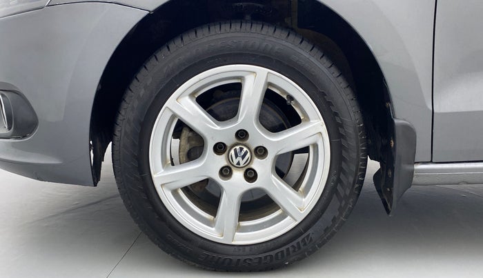 2014 Volkswagen Vento HIGHLINE DIESEL, Diesel, Manual, 89,558 km, Left Front Wheel