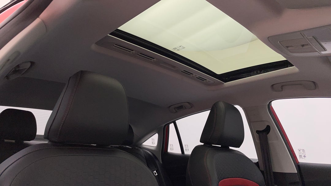 Interior Sunroof/Moonroof