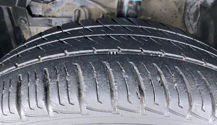 2016 Maruti Vitara Brezza VDI OPT, Diesel, Manual, 62,914 km, Left Front Tyre Tread