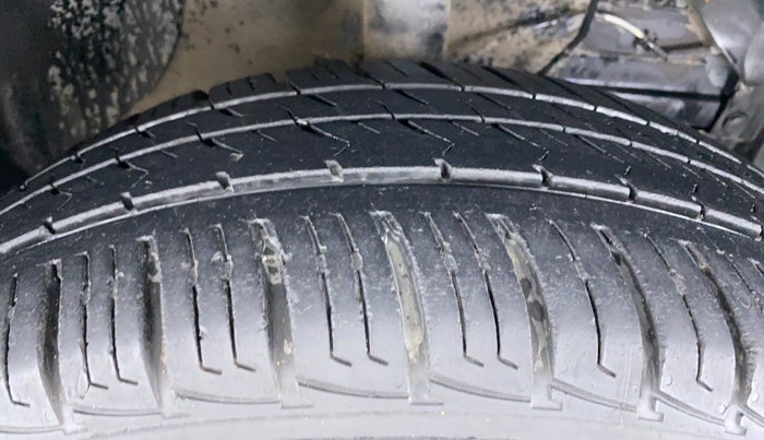 2016 Maruti Vitara Brezza VDI OPT, Diesel, Manual, 62,914 km, Right Front Tyre Tread