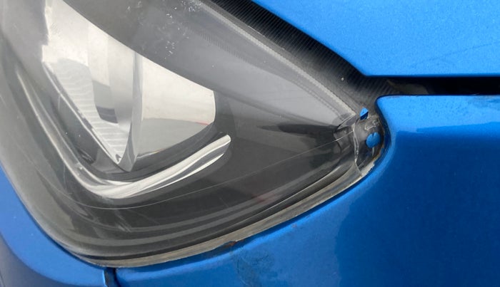2016 Maruti Vitara Brezza ZDI, Diesel, Manual, 71,220 km, Left headlight - Minor damage