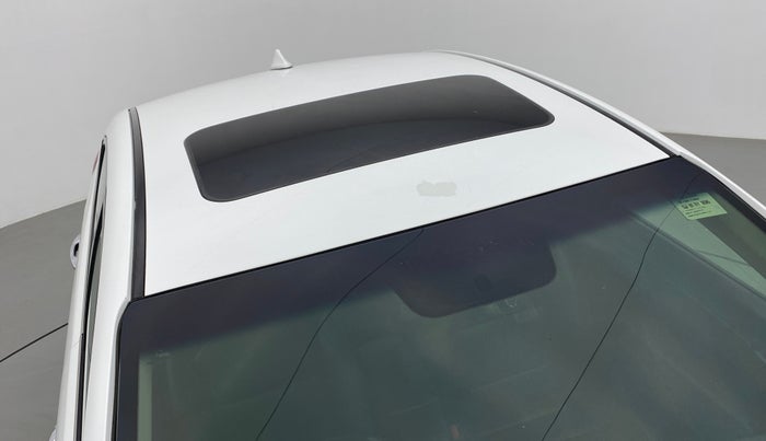 2017 Hyundai New Elantra 2.0 SX(O) AT PETROL, Petrol, Automatic, 69,854 km, Roof