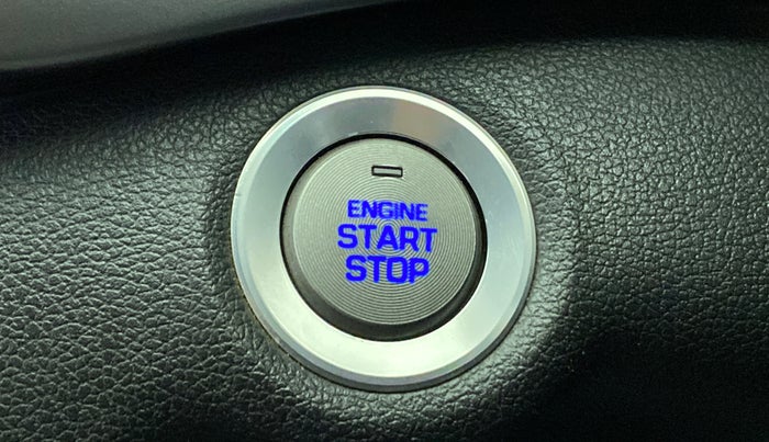 2017 Hyundai New Elantra 2.0 SX(O) AT PETROL, Petrol, Automatic, 69,854 km, Keyless Start/ Stop Button