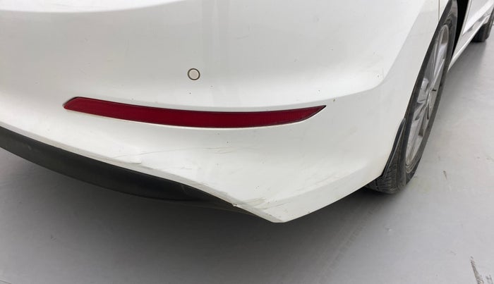 2017 Hyundai New Elantra 2.0 SX(O) AT PETROL, Petrol, Automatic, 69,854 km, Rear bumper - Minor scratches