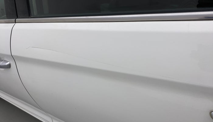 2017 Hyundai New Elantra 2.0 SX(O) AT PETROL, Petrol, Automatic, 69,854 km, Rear left door - Minor scratches
