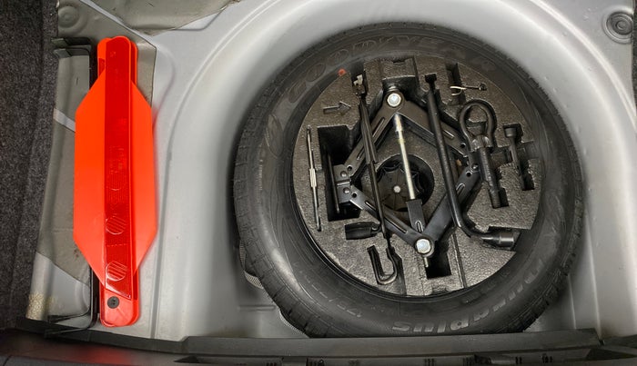 2018 Volkswagen Polo COMFORTLINE 1.2L PETROL, Petrol, Manual, 40,185 km, Spare Tyre