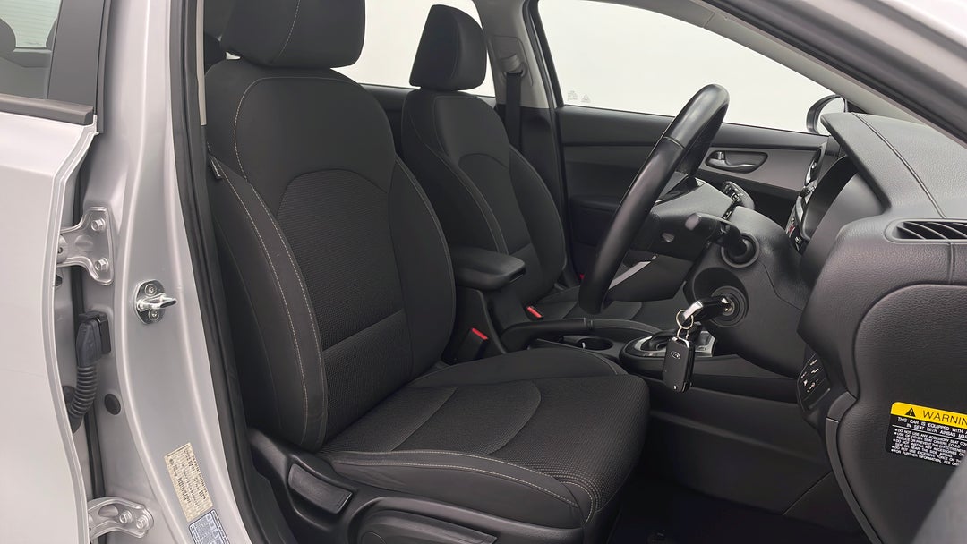 2020 Kia Cerato S, Automatic, 50037 km, Right Side Front Door Cabin View