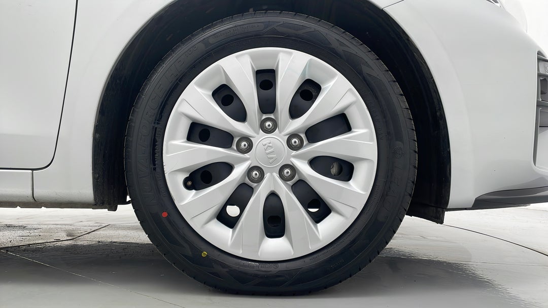 2020 Kia Cerato S, Automatic, 50037 km, Right Front Wheel