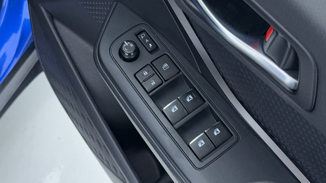 2019 Toyota C-HR (2WD), Automatic, 121224 km, Drivers Side Door Panel Controls