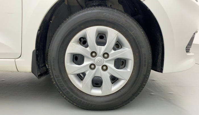 2017 Hyundai Elite i20 Magna Executive 1.2, Petrol, Manual, 19,791 km, Right Front Wheel