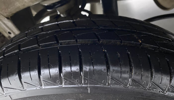 2019 Maruti Alto LXI, Petrol, Manual, 19,884 km, Right Rear Tyre Tread