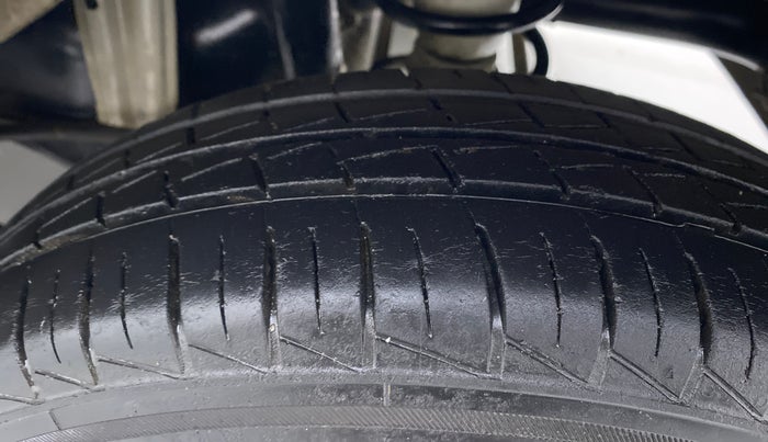 2019 Maruti Alto LXI, Petrol, Manual, 19,884 km, Left Rear Tyre Tread