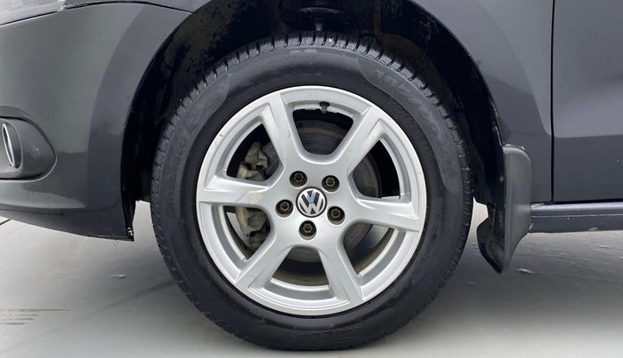 2013 Volkswagen Vento HIGHLINE PETROL, Petrol, Manual, 97,548 km, Left Front Wheel