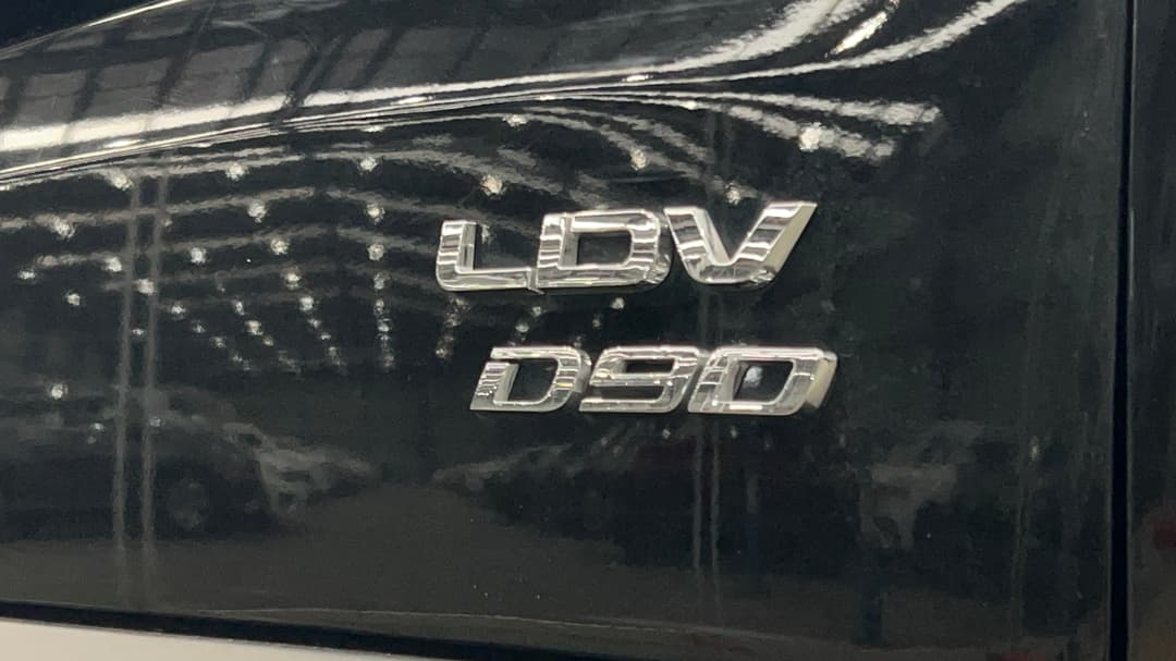 2023 LDV D90 Executive (2WD), Automatic, 26817 km, Badge (Boot Right Side)