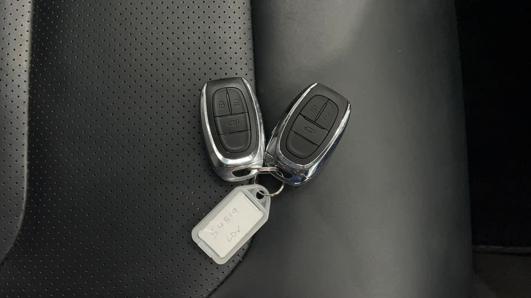 2023 LDV D90 Executive (2WD), Automatic, 26817 km, Key Close-up