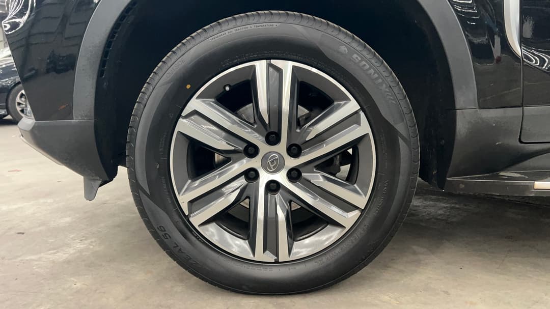 2023 LDV D90 Executive (2WD), Automatic, 26817 km, Left Front Wheel