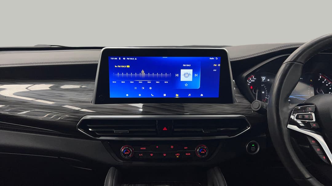 2023 LDV D90 Executive (2WD), Automatic, 26817 km, Center Console