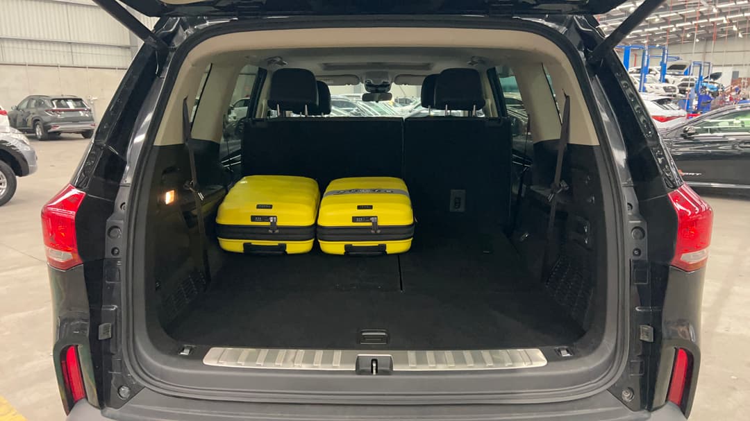 2023 LDV D90 Executive (2WD), Automatic, 26817 km, Boot Inside View with Luggage