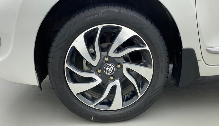 2021 Toyota Glanza V, Petrol, Manual, 18,647 km, Left Front Wheel