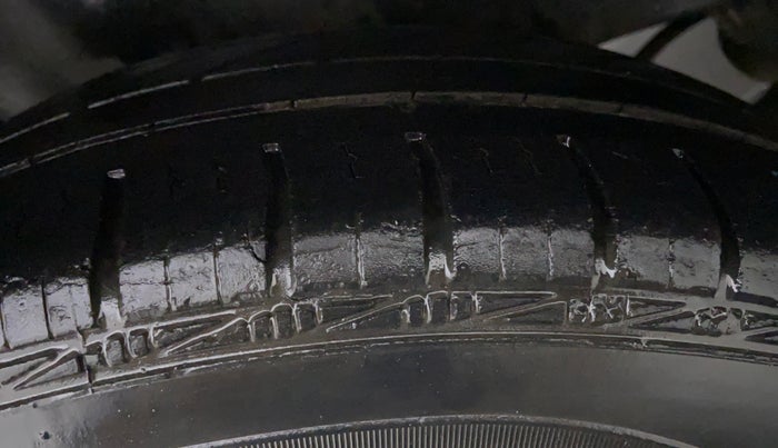 2011 Maruti Swift Dzire VXI, Petrol, Manual, 37,544 km, Left Rear Tyre Tread