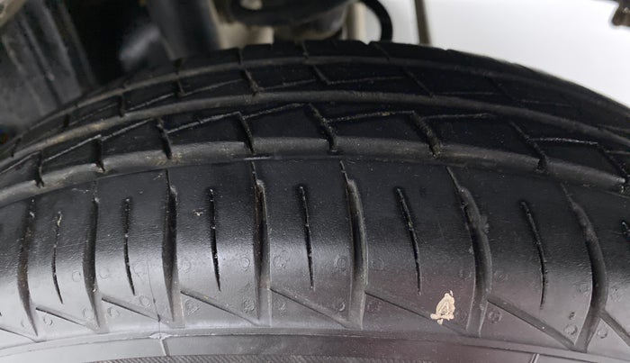 2017 Maruti Alto 800 LXI, Petrol, Manual, 49,691 km, Left Rear Tyre Tread
