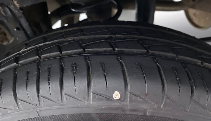 2017 Maruti Alto 800 LXI, Petrol, Manual, 49,691 km, Right Rear Tyre Tread