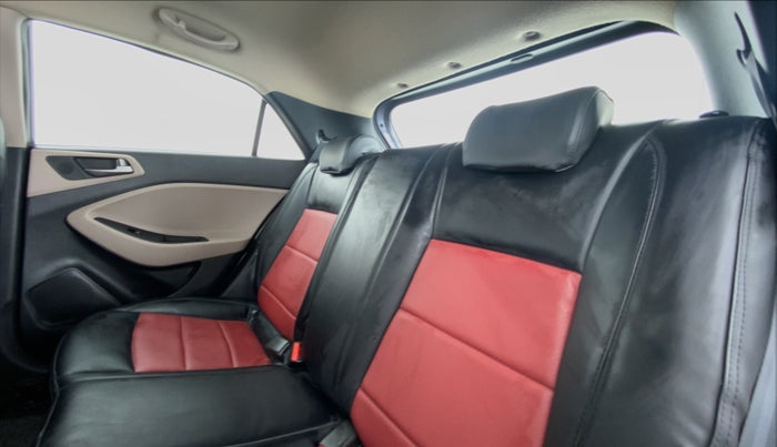 2015 Hyundai Elite i20 ASTA 1.2, Petrol, Manual, 19,053 km, Right Side Rear Door Cabin