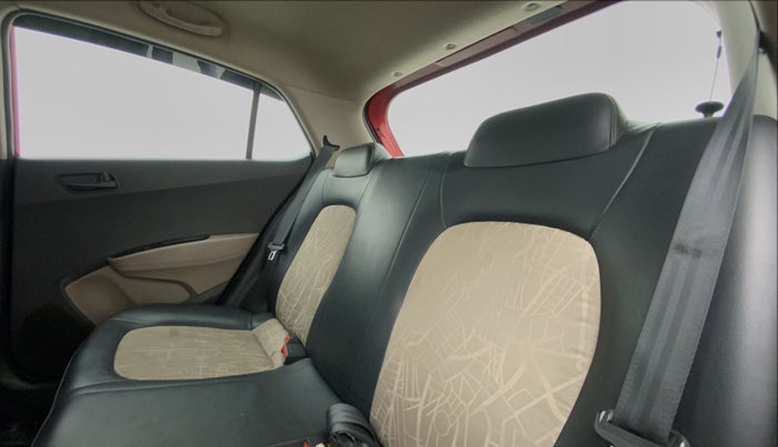 2017 Hyundai Grand i10 MAGNA 1.2 KAPPA VTVT, Petrol, Manual, 42,956 km, Right Side Rear Door Cabin