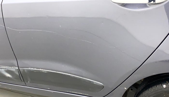 2013 Hyundai Grand i10 SPORTZ 1.1 CRDI, Diesel, Manual, 1,09,085 km, Rear left door - Slightly dented