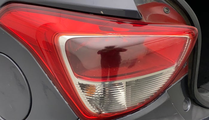 2013 Hyundai Grand i10 SPORTZ 1.1 CRDI, Diesel, Manual, 1,09,085 km, Left tail light - Minor damage