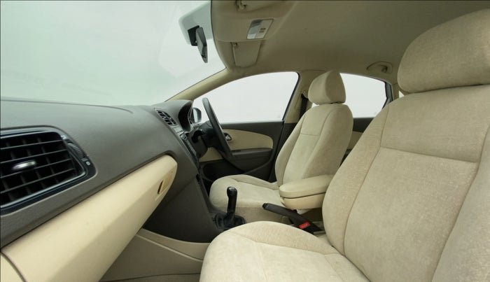 2011 Volkswagen Vento TRENDLINE 1.6, Petrol, Manual, 47,819 km, Right Side Front Door Cabin