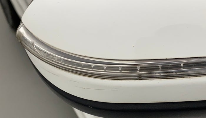 2019 Hyundai Elite i20 SPORTZ PLUS 1.2, Petrol, Manual, 43,340 km, Right rear-view mirror - Indicator light has minor damage