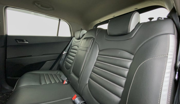 2017 Hyundai Creta 1.6 SX PLUS PETROL, Petrol, Manual, 49,210 km, Right Side Rear Door Cabin