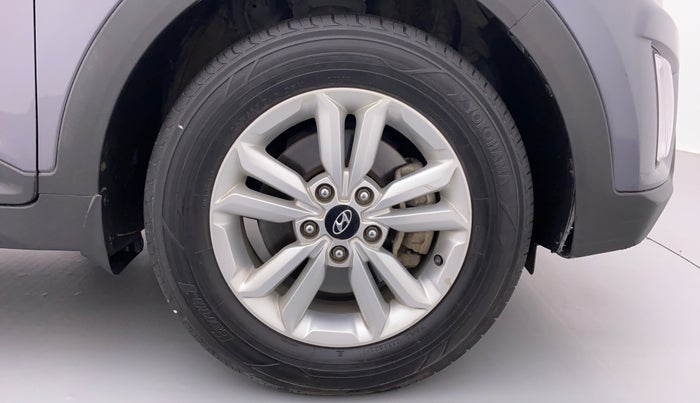 2017 Hyundai Creta 1.6 SX PLUS PETROL, Petrol, Manual, 49,210 km, Right Front Wheel