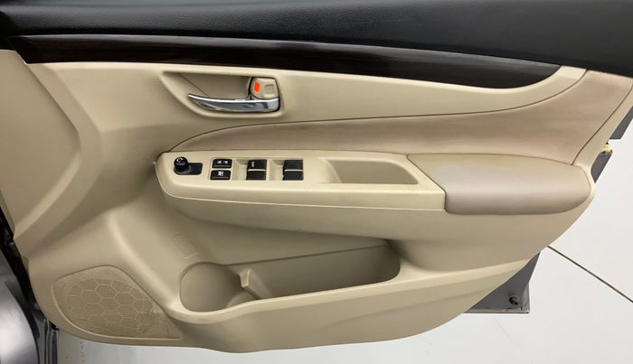 2017 Maruti Ciaz VXI, Petrol, Manual, 55,212 km, Driver Side Door Panels Controls