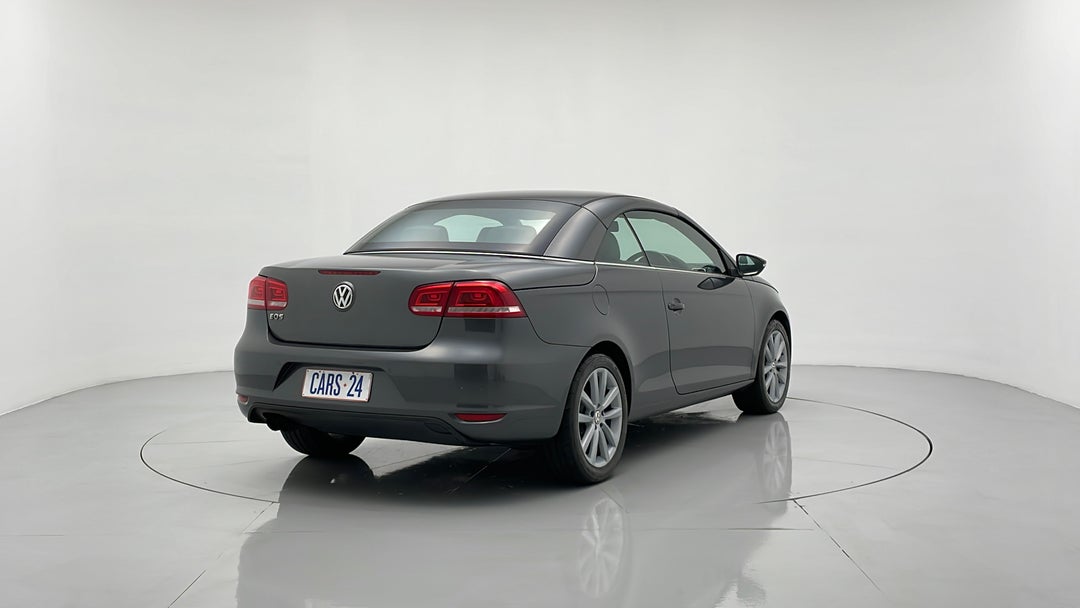 Right Back Diagonal (45- Degree) View